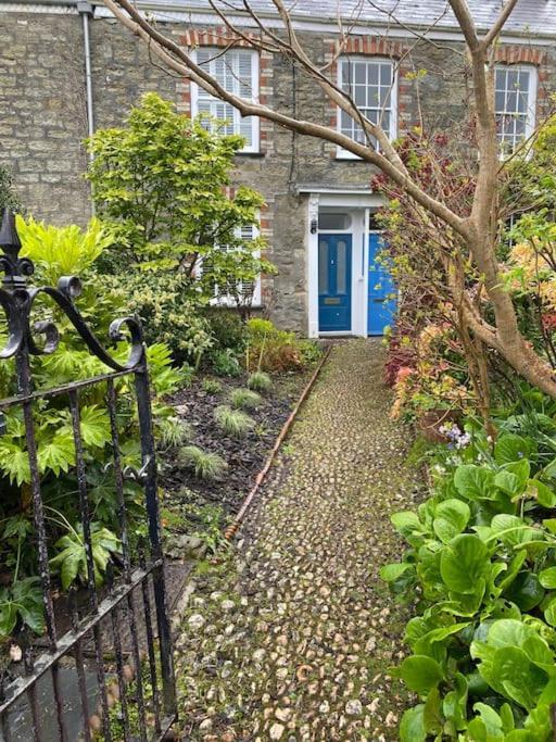Fuchsia Cottage Flushing Bagian luar foto